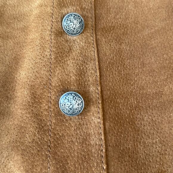 Gianni Bini 100% Suede Mini Skirt L Faux Button Front Boho Fall Western Coastal - Picture 2 of 8